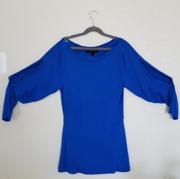BCBG maxazira blue cold shoulder top - Picture 8 of 8